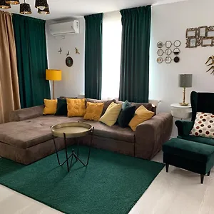  Вилла Villagrey Tunari